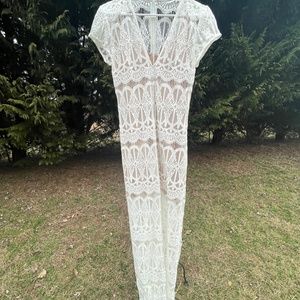 WAYF lace dress size small